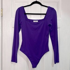 Aritzia Contour Squareneck Longsleeve Bodysuit in Royal Purple size Medium